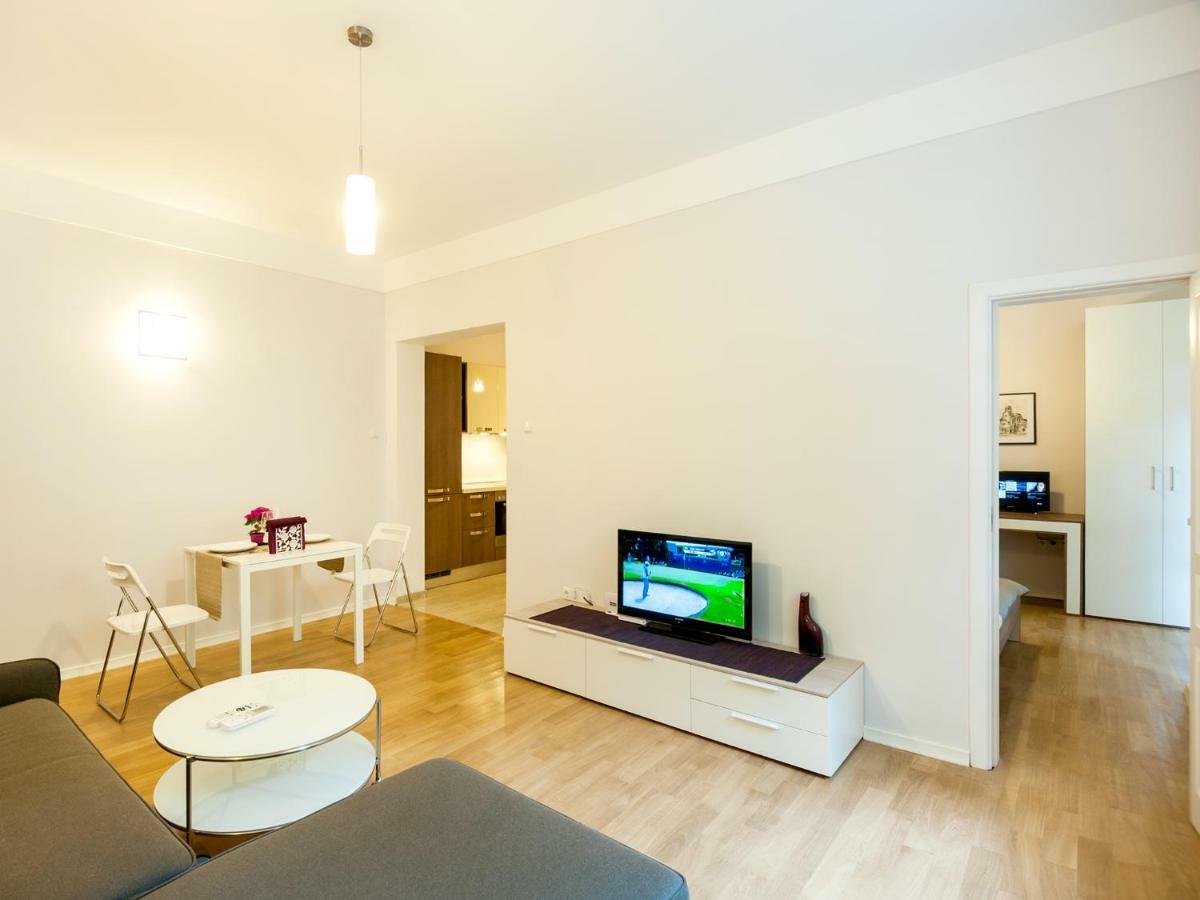 Solunska Apartment Sofia Buitenkant foto