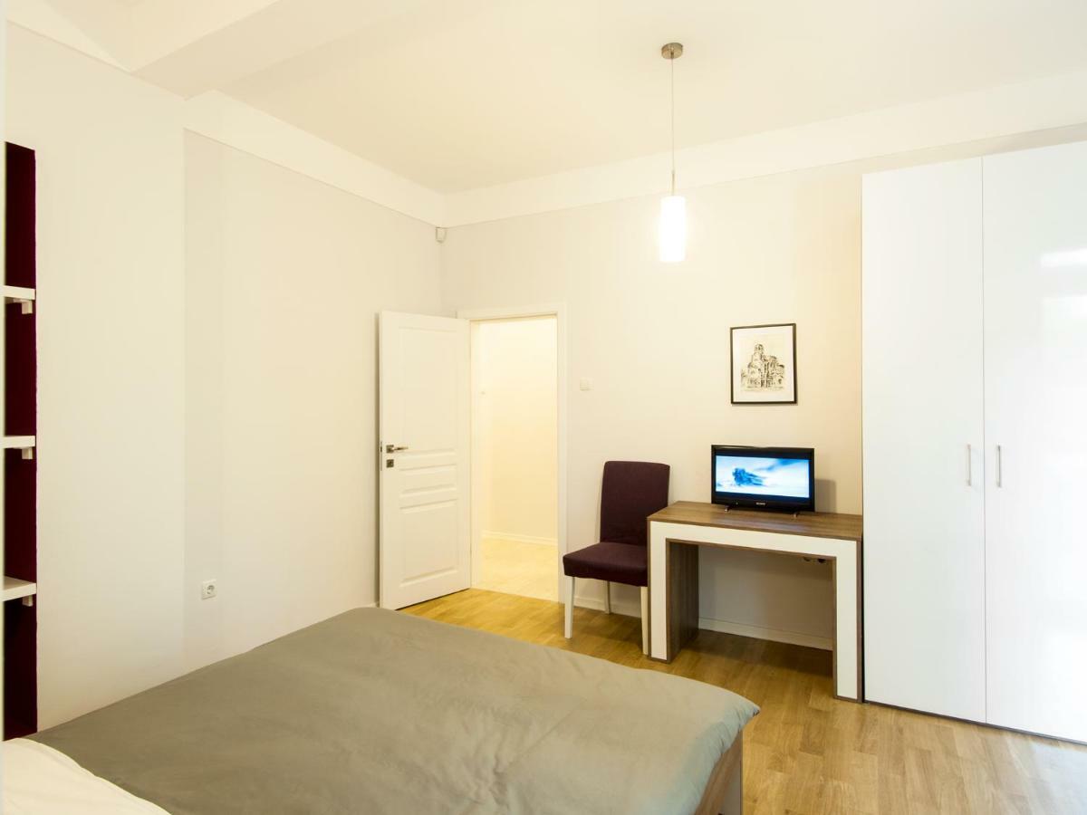 Solunska Apartment Sofia Buitenkant foto